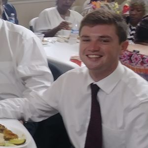 Meet your Posher, Elliott